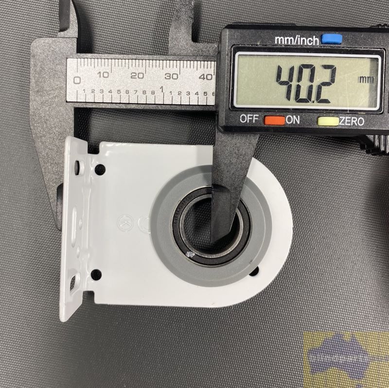 Acmeda intermediate bearing bracket Easy-Link white