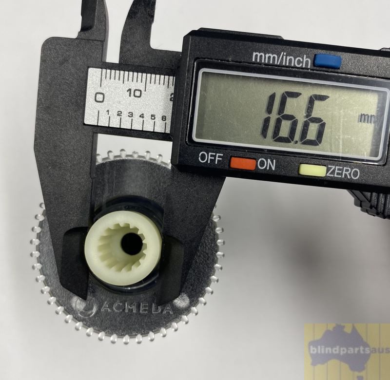 Acmeda 43mm female connector for linked roller blinds - black