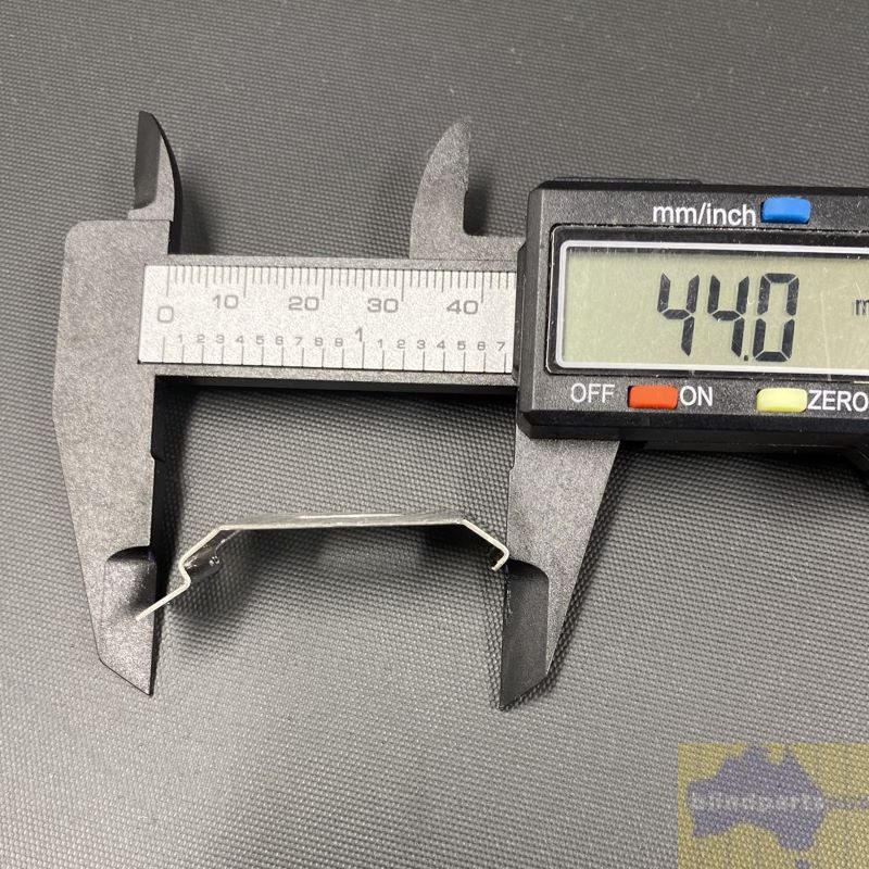 Vertical blind spring clip silver generic 36mm