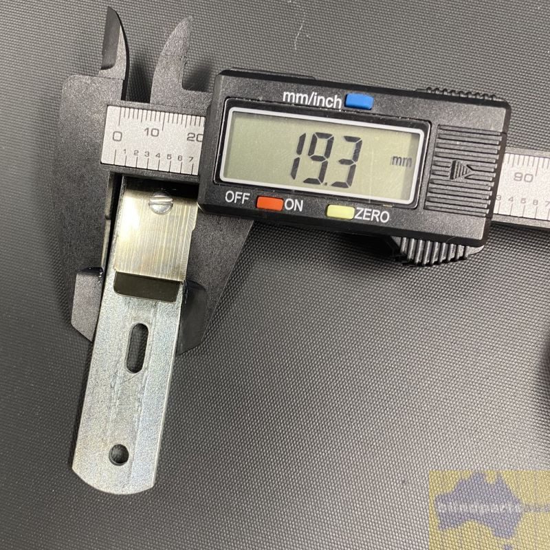 Vertilux extended recess short vertical blind bracket