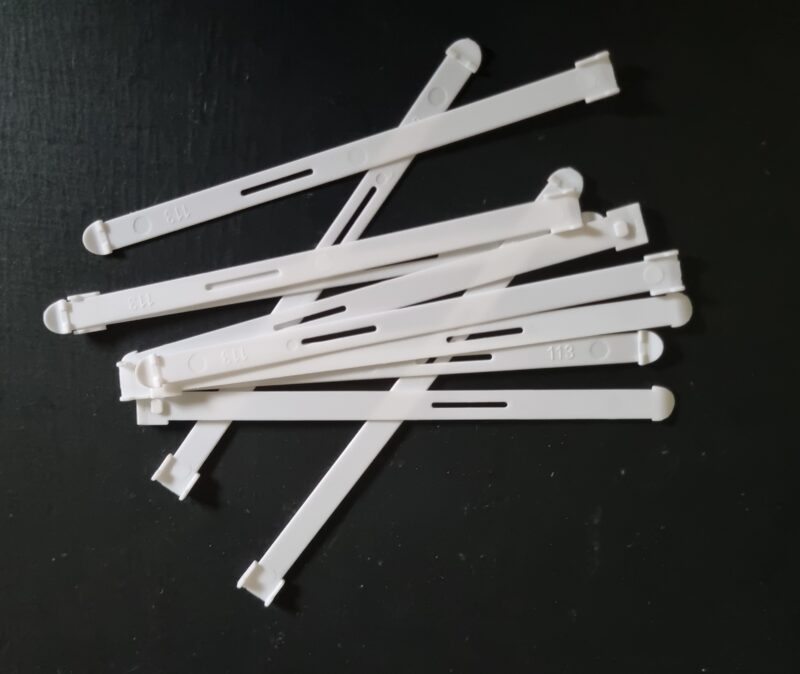 Spacer links plastic 113mm to suit 127mm slats..pack of 10