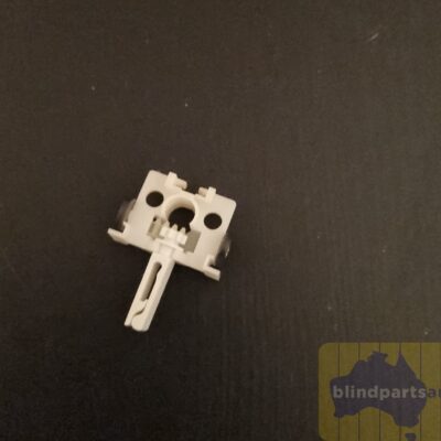 Carrier peg style plastic Carrier 35mm plastic spacer link style to suit vintage vertical blind peg type - second hand
