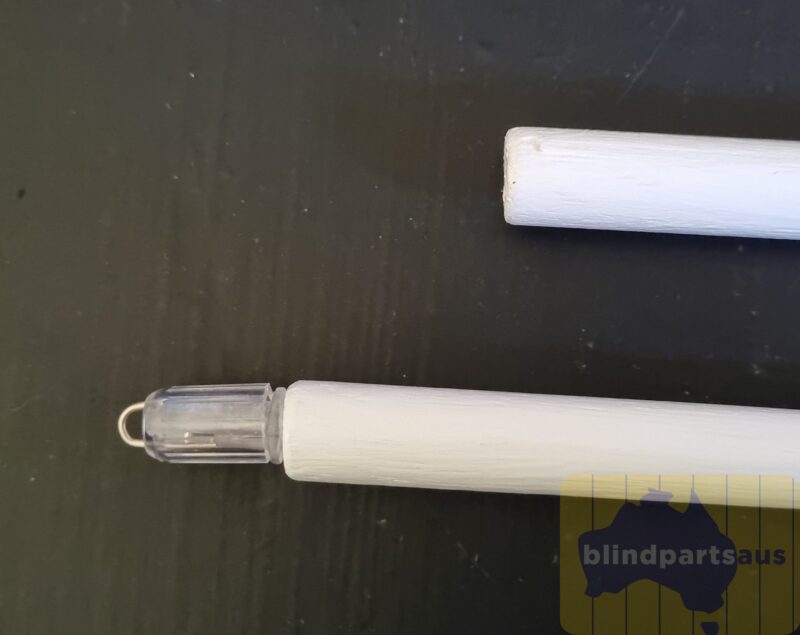 Wand 900mm for venetian blinds with eye style tilter – painted white