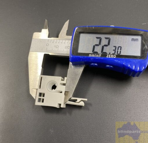 Carrier v28 vertical narrow track peg style grey