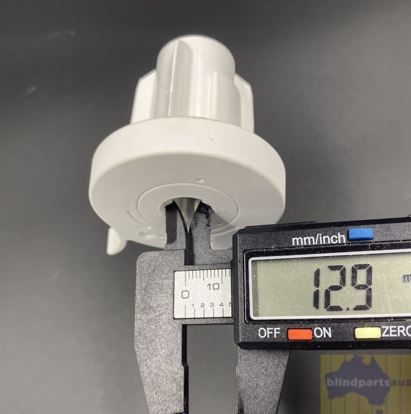 Acmeda chain control mechanism with shroud white